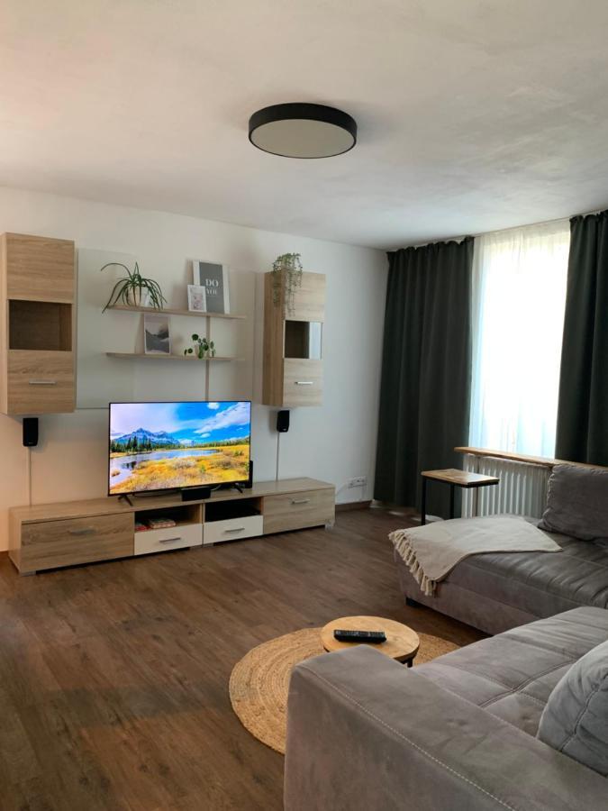 Gemuetliches & Schoenes Apartment Ichenhausen Bagian luar foto